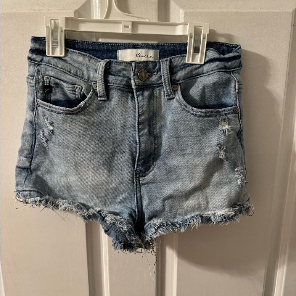 Cute Jean shorts!!